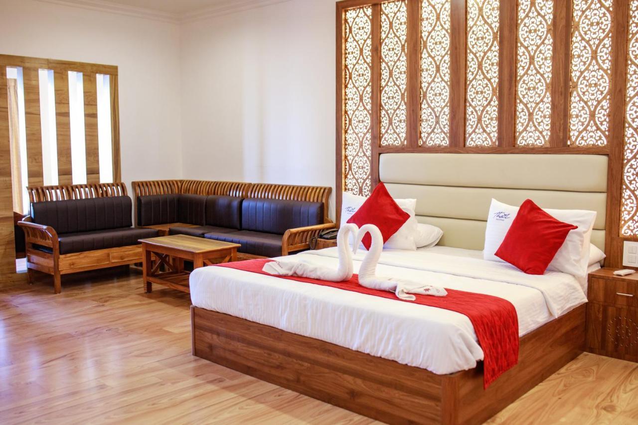 Thai Beach Resort Tiruchchendūr Exteriör bild