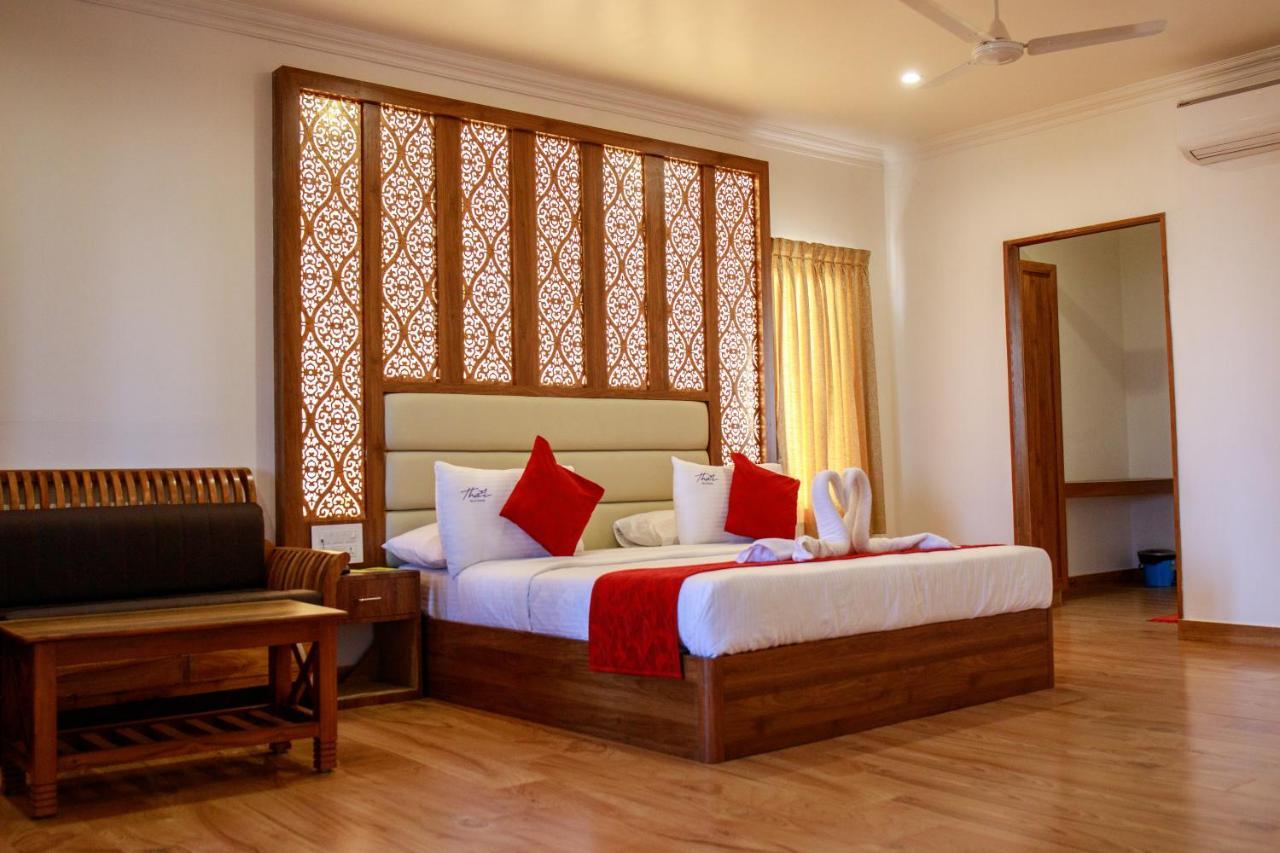 Thai Beach Resort Tiruchchendūr Exteriör bild